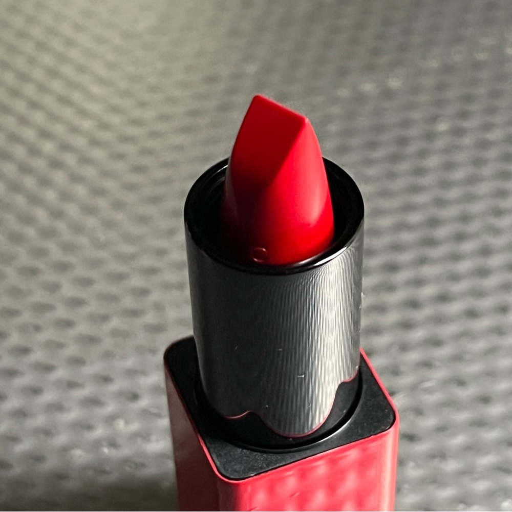 Shiseido TechnoSatin Gel Lipstick, shade 416 Red Shift - Picture 2 of 3